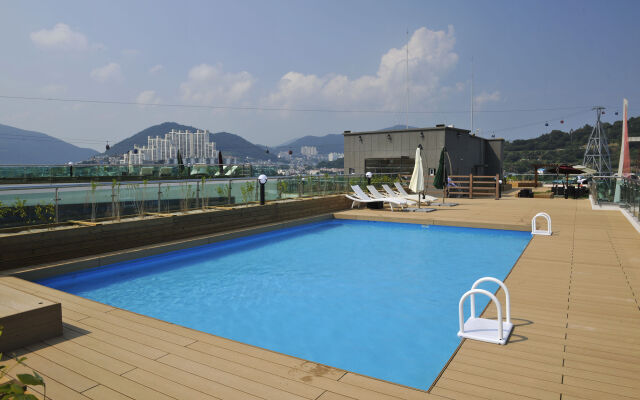 The Hotel Soo