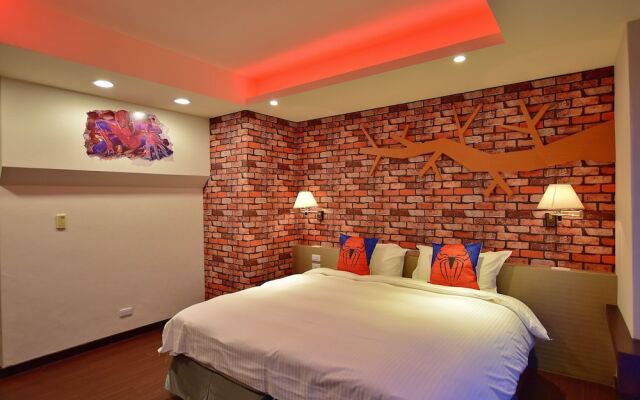 Ruocing Hot Spring Hotel