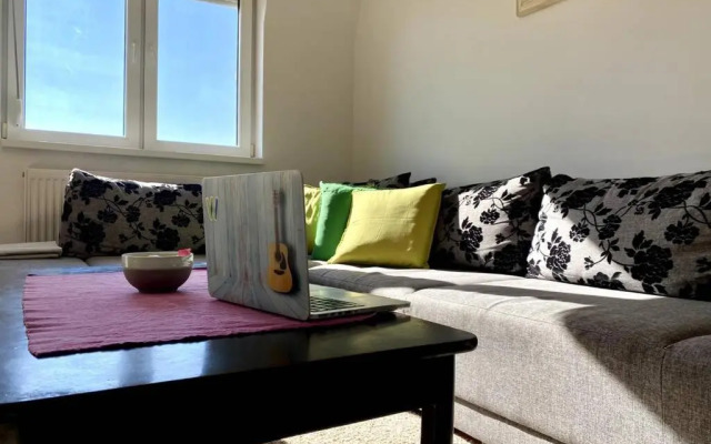 Matea's Appartment 0.8km to center private parking