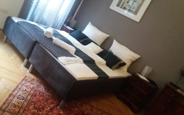 New West10 STAR Center