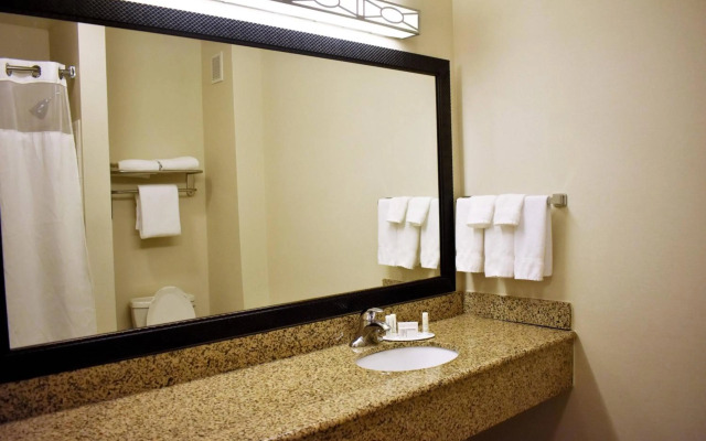 Fairfield Inn & Suites Strasburg Shenandoah Valley