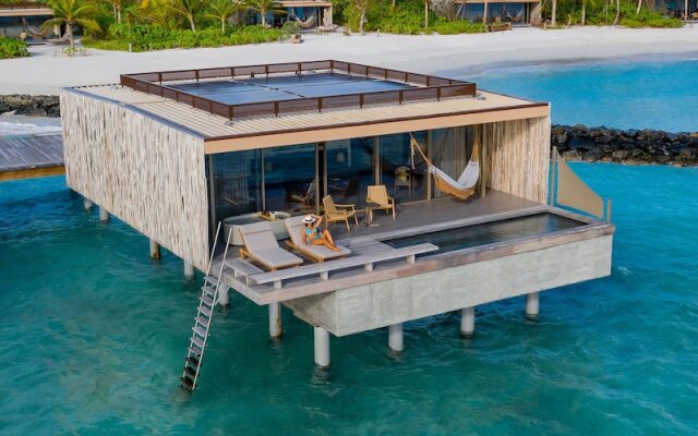 Patina Maldives, Fari Islands