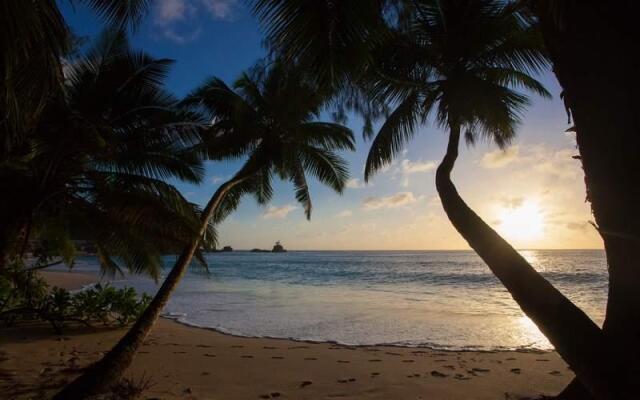 Anse Soleil Beachcomber Hotel