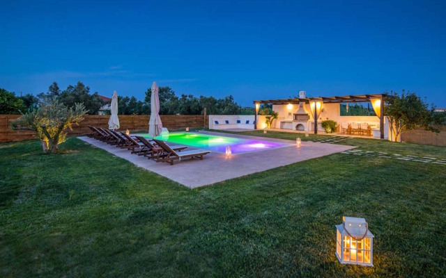 Luxury Villa Stagio With Private Swimming Pool