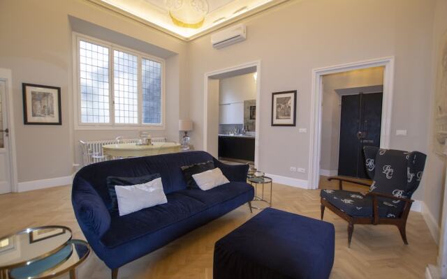 Flora Historical Luxury House