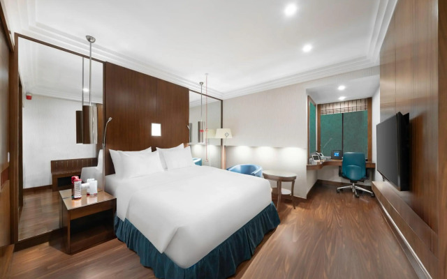 Crowne Plaza Hotel Riyadh Minhal, an IHG Hotel