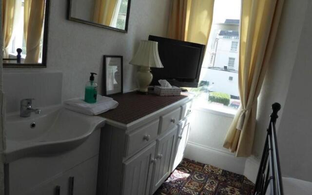 Brooklands Guest House