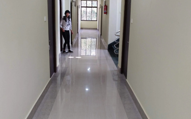 Finestays Hidden Above