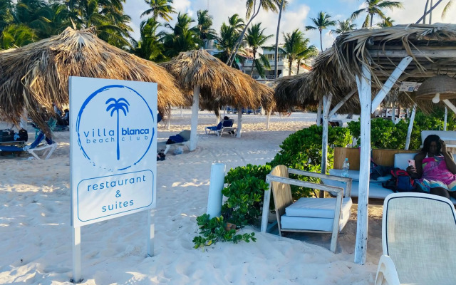 Everything Punta Cana - Pool & Beach