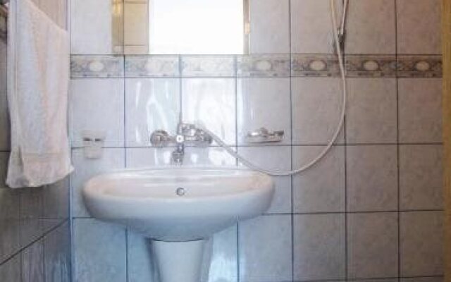 Elena Guest House