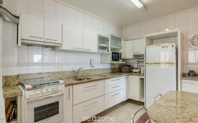 Apto 3Q pé na areia com vista mar CET802