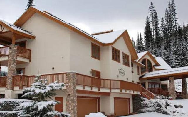 The Pinnacle Lodge