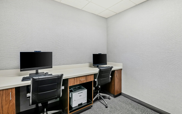 Hampton Inn Omaha/West Dodge Road (Old Mill)