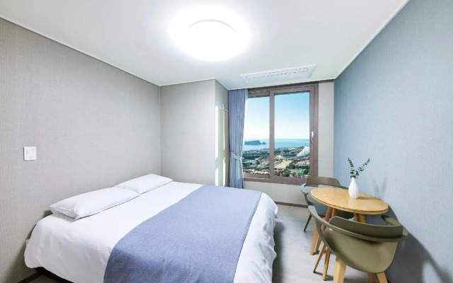 Bridge Residence Hotel