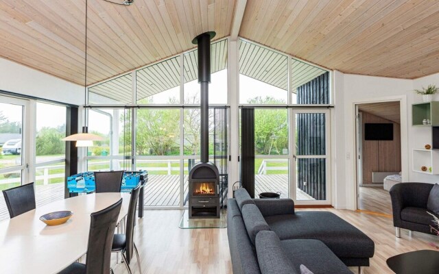 6 Person Holiday Home in Fjerritslev-by Traum
