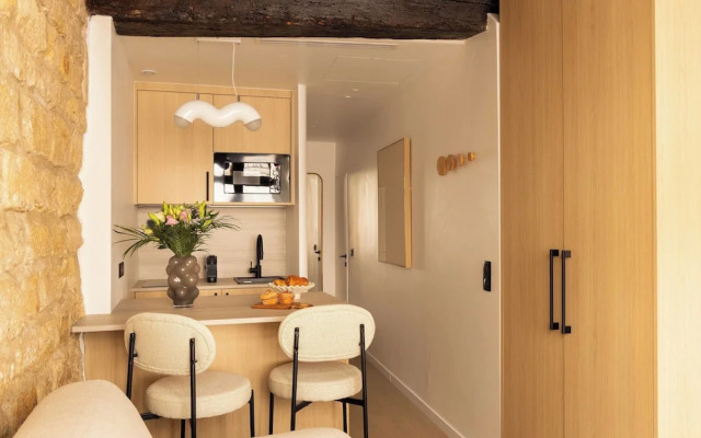 Modern Apartment -ac-1br-4p-pantheon
