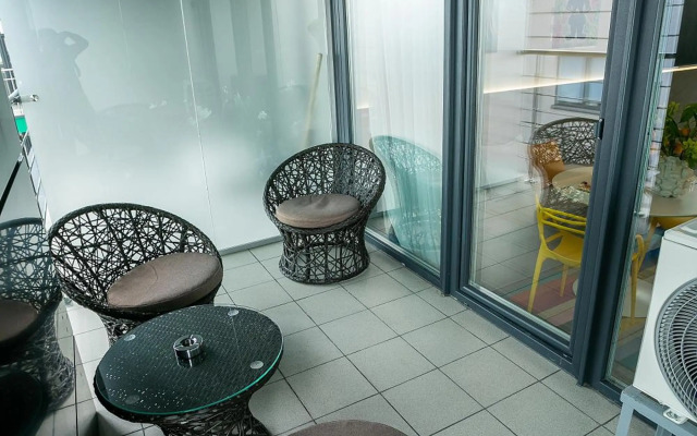 Twin studio apartments in the center near Most City