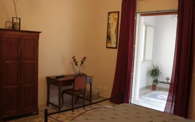 Bed and Breakfast 23