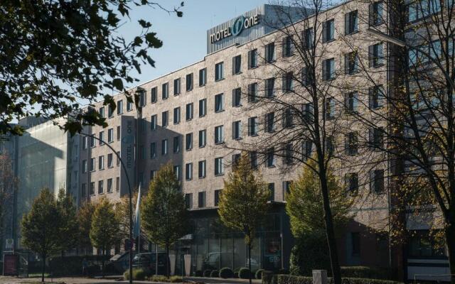 Motel One Hamburg - Altona