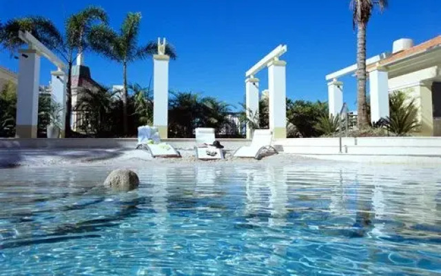 The Towers Of Chevron Renaissance - 3 Bedroom Apartments