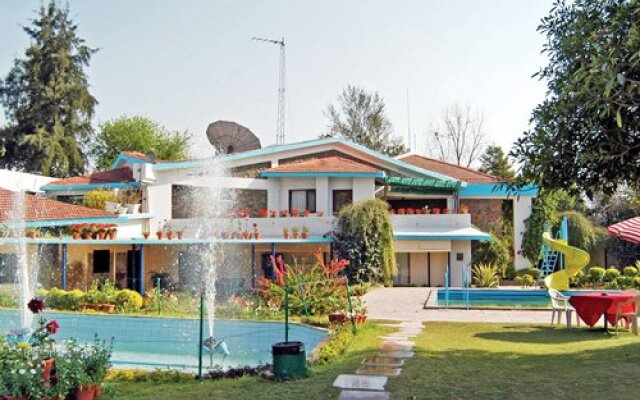 The Resort Country Club, Manesar