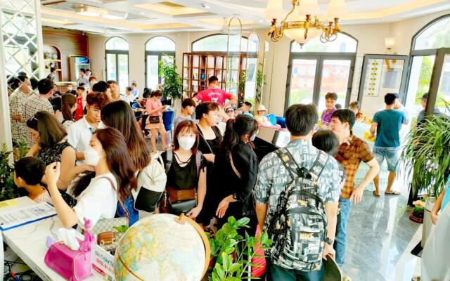 Halong Lavender Hotel
