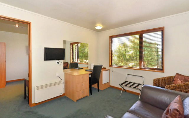 Riverside Hotel Marlborough