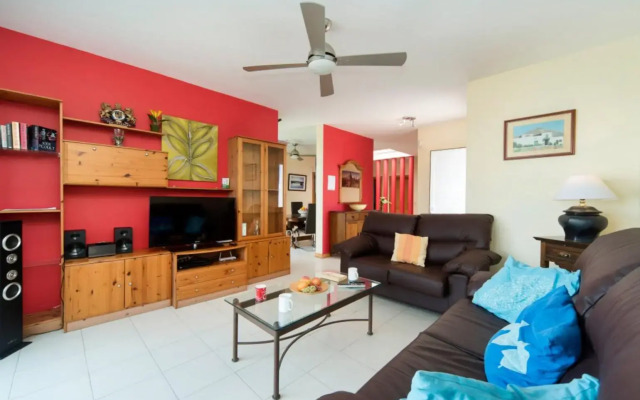 Villa Reyes