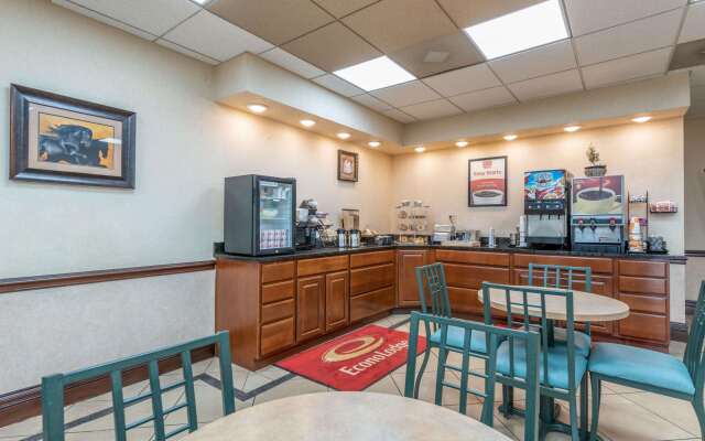 Econo Lodge Louisville Downtown