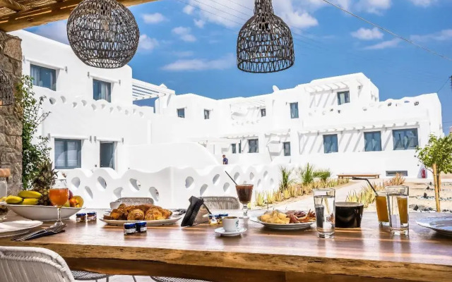 Portes Mykonos Suites & Villas