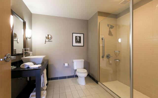 Cambria hotel & suites Indianapolis Airport