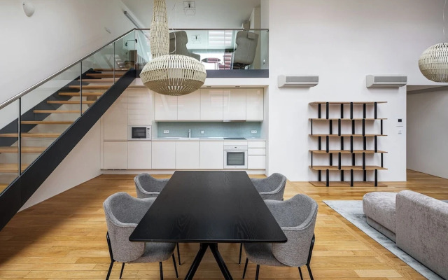 Karlin Residence by TKC