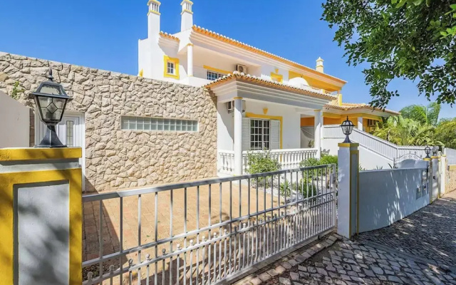 Villa Cordyline