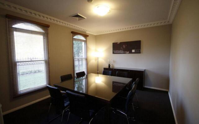 Carlyle Suites & Apartments