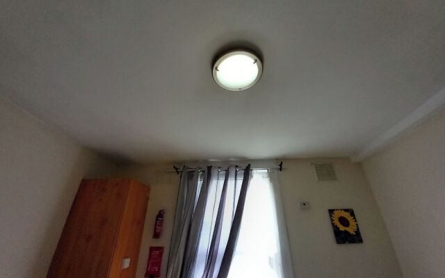 Lovely 1- Double Bed Studio in London