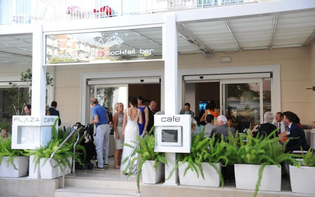 Hotel Plaza