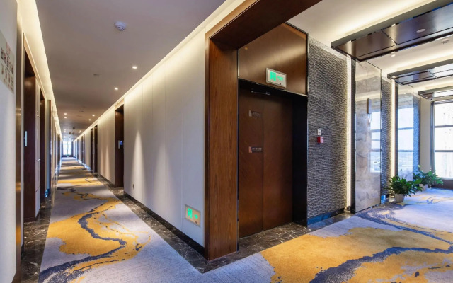 Changsha Hualiang Huatian Holiday Hotel