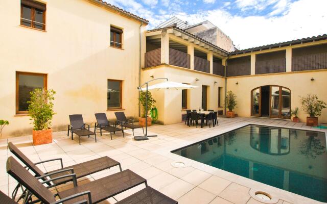 Sprawling Villa with Pool at Sa Pobla Balearic Islands