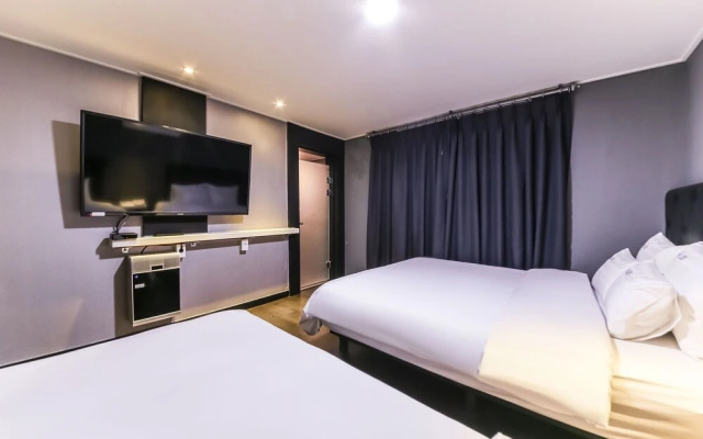 Jeonju Junghwasandong Loui