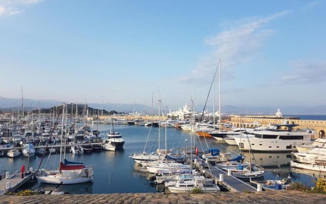 Penthouse Antibes apartment