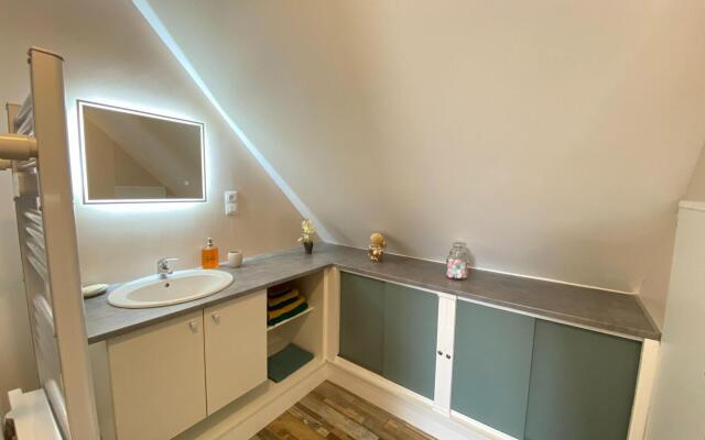 Holiday Home in Normandy Near Sandy Beaches