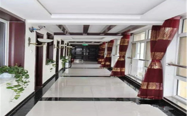 Chengde Changhe Business Guest House