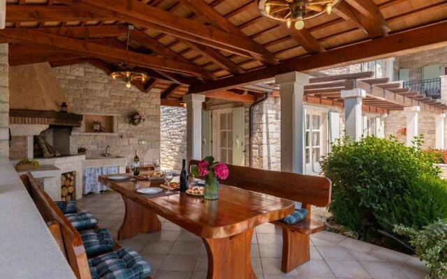 Villa Mara