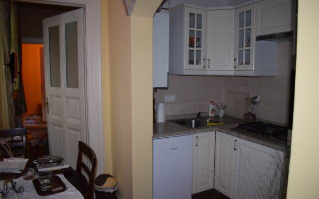 Orient Deluxe Apartments