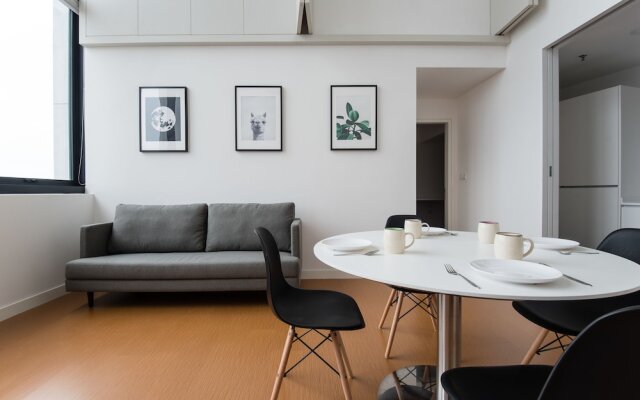 The Hub Service Apartment