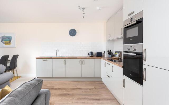 Stylish Modern City Centre Apartment