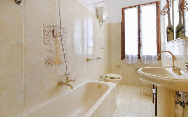 Beautiful Apartment in Stintino With Wifi and 1 Bedrooms