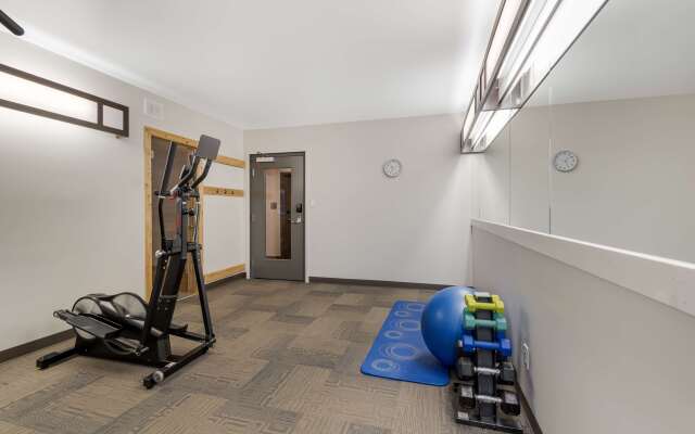 Villa Inn & Suites, SureStay Collection by Best Western