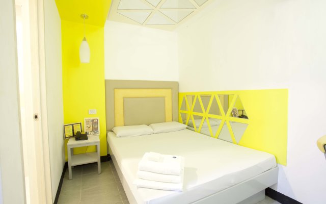 Hotel 99 Quiapo Manila