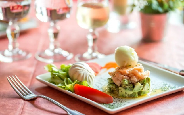 Logis Hotel du Val dAure